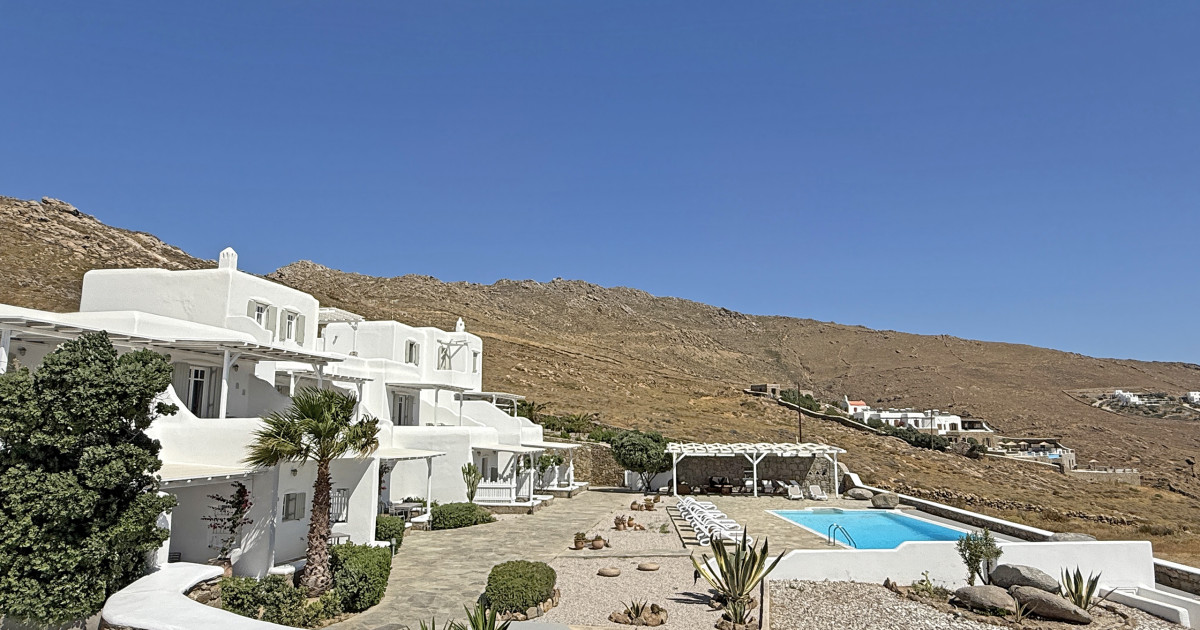 Yakinthos Residence in Panormos Mykonos, Greece